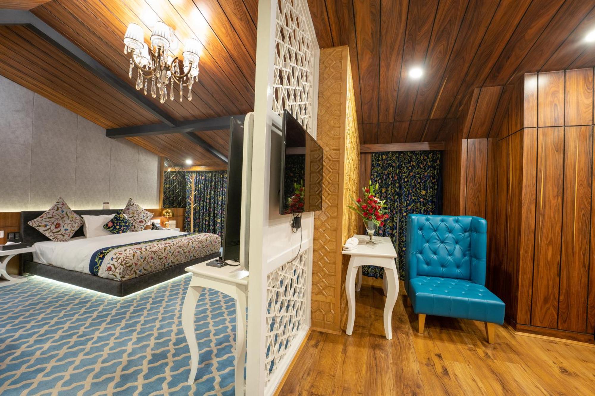 Hotel Snowland, Srinagar Экстерьер фото