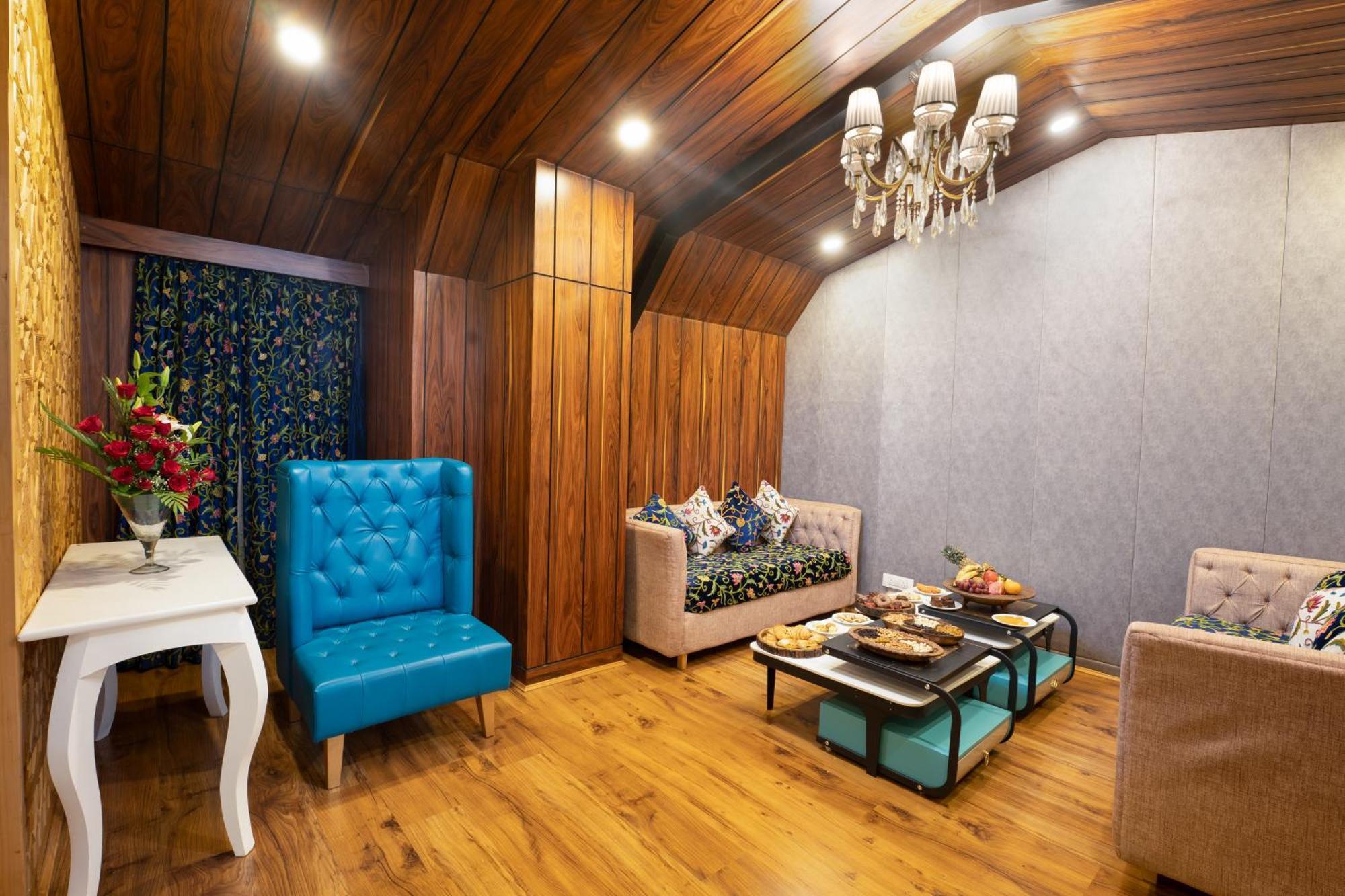 Hotel Snowland, Srinagar Экстерьер фото