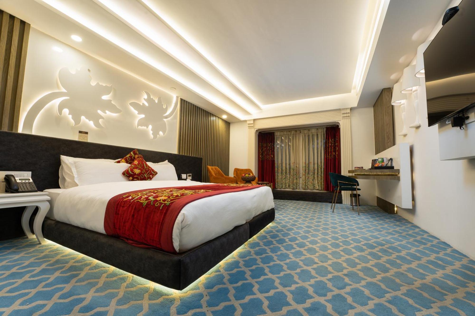 Hotel Snowland, Srinagar Экстерьер фото