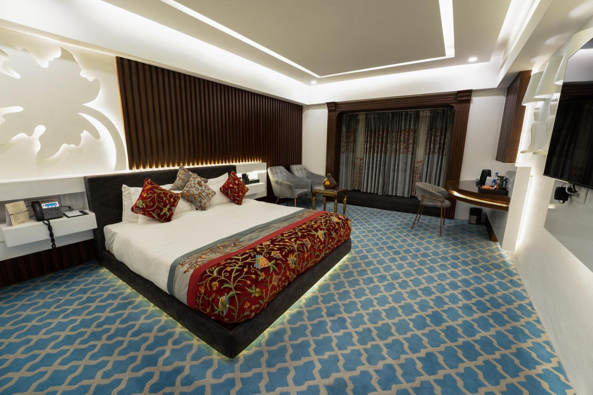 Hotel Snowland, Srinagar Экстерьер фото