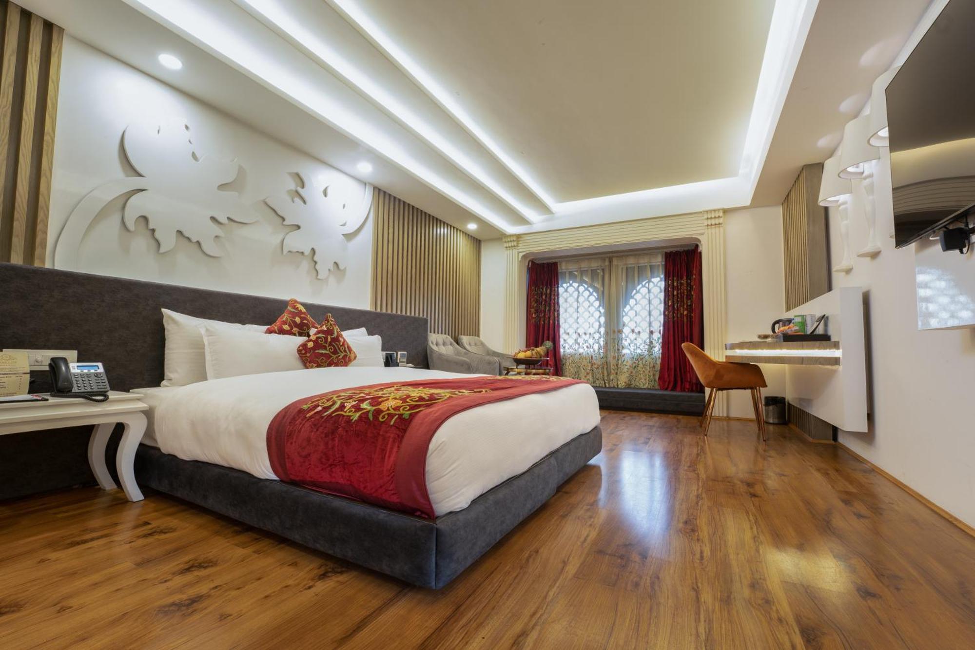 Hotel Snowland, Srinagar Экстерьер фото